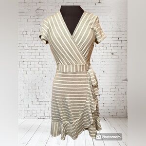 Gilli size medium faux wrap gray and white striped dress